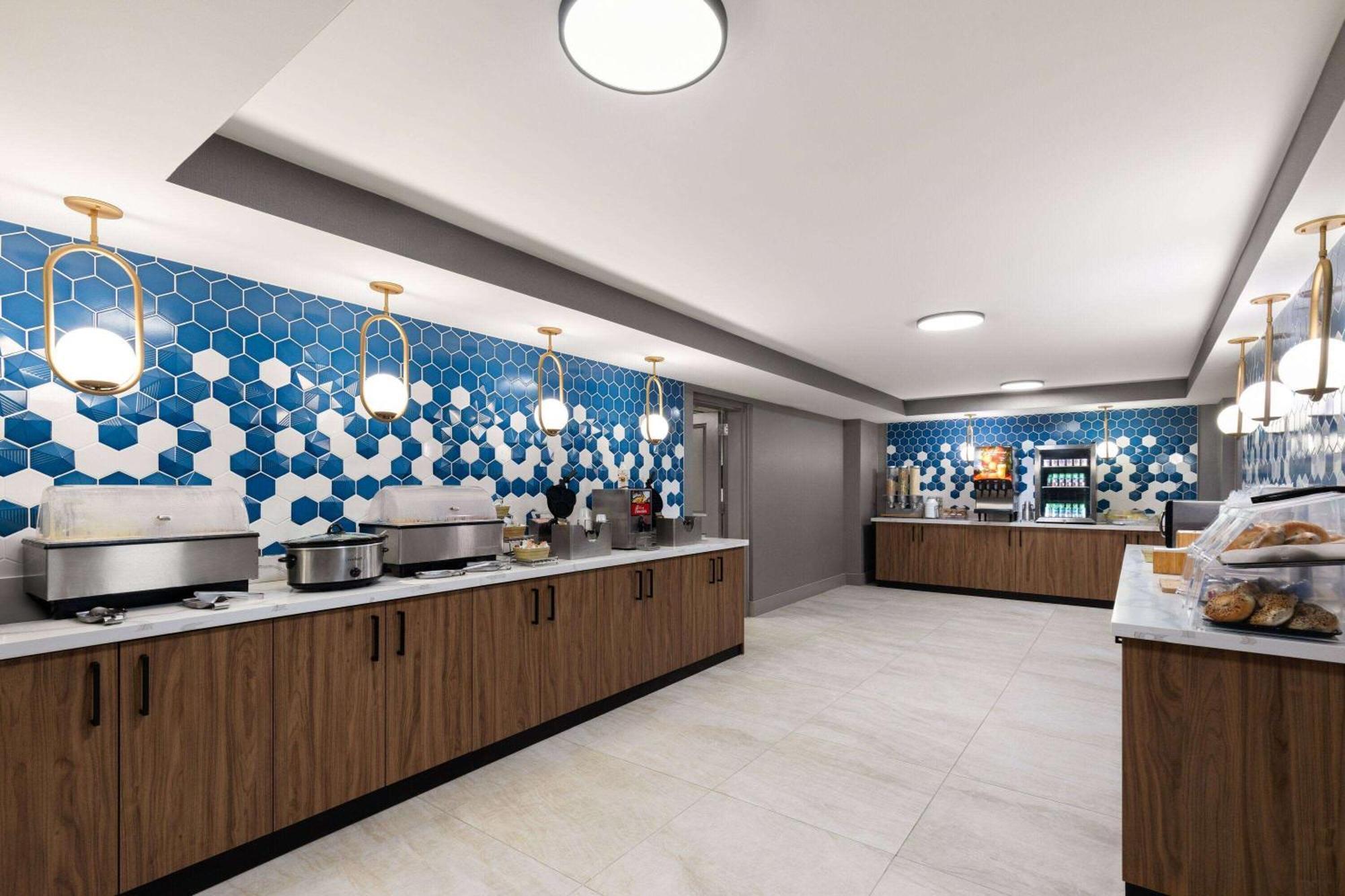 Hawthorn Extended Stay By Wyndham Knoxville Exterior photo